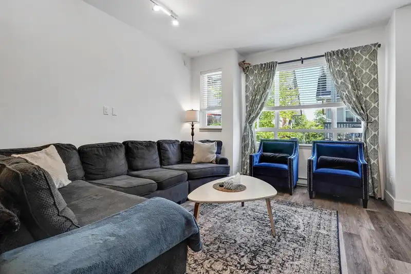 71 7088 191 STREET - photo 2 of 30