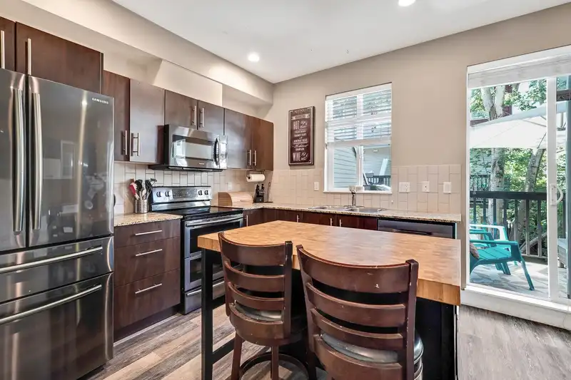 71 7088 191 STREET - photo 4 of 30