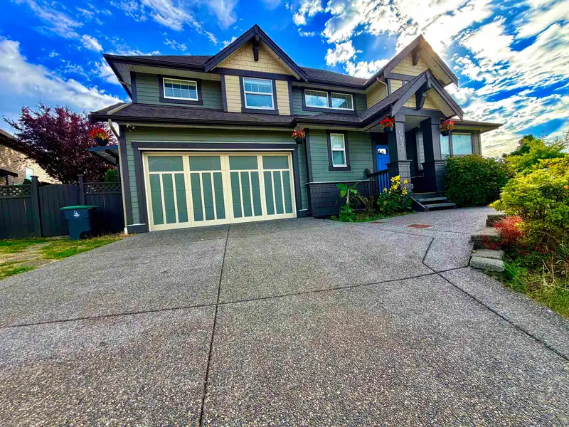 6898 177 STREET - photo 1 of 12