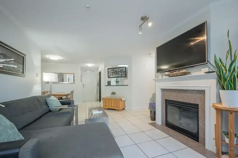 102 7435 121A STREET - photo 4 of 33