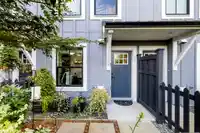 57 5945 176A STREET - thumbnail 32