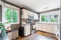 12528 PINEWOOD CRESCENT - thumbnail 8