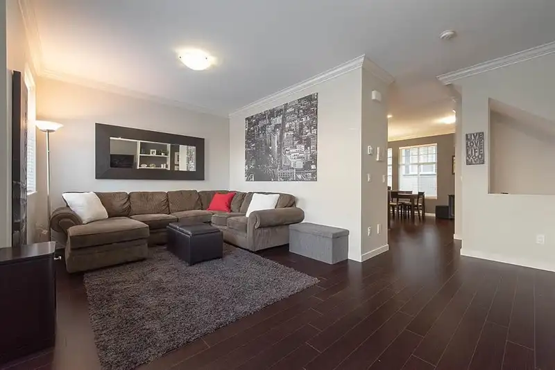 5 14462 61A AVENUE - photo 4 of 12