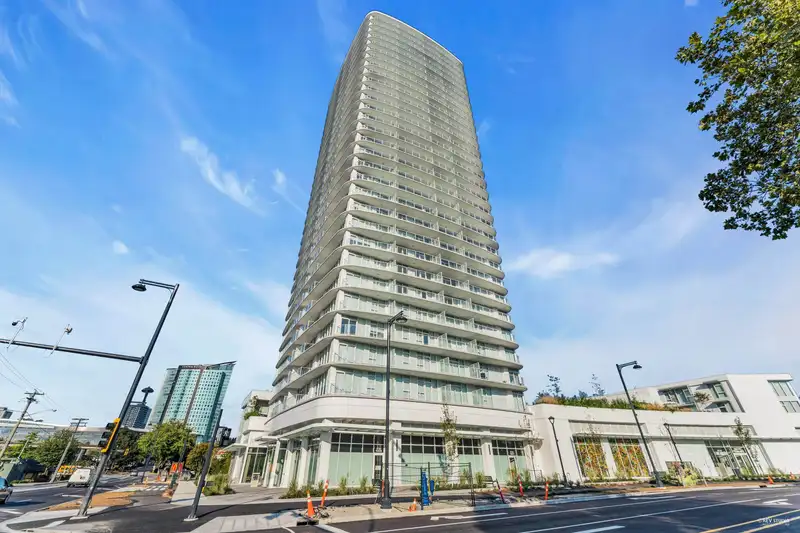 607 13685 102 AVENUE - photo 1 of 15