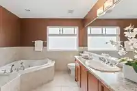 18979 70 AVENUE - thumbnail 18