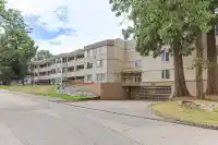 121 9635 121 STREET - thumbnail 1