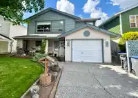 6015 195A STREET - thumbnail 1