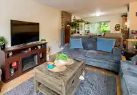 6015 195A STREET - thumbnail 4