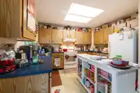 6015 195A STREET - thumbnail 9