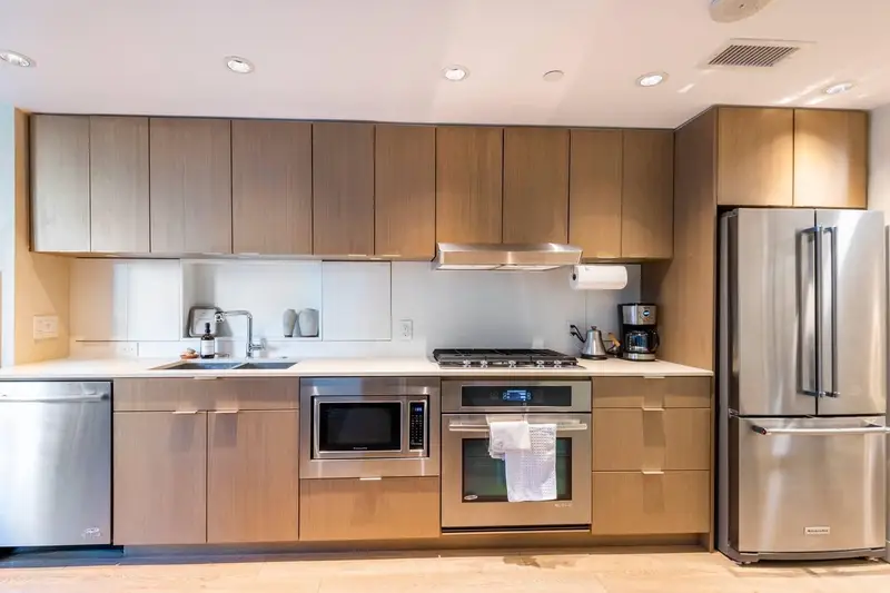 303 111 E 1ST AVENUE - photo 2 of 22