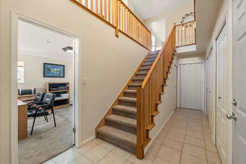 14476 74 AVENUE - photo 3 of 40