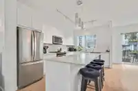 1601 18505 LAURENSEN PLACE - thumbnail 6