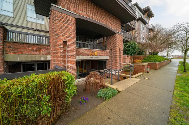 322 6033 KATSURA STREET - photo 2 of 25