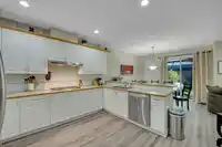 23 5811 122ND STREET - thumbnail 7