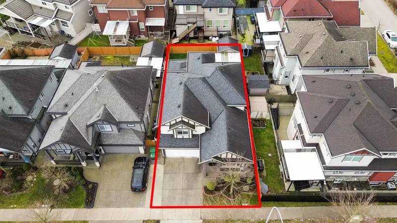 7093 126 STREET STREET - photo 2 of 27