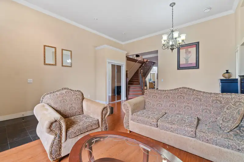7093 126 STREET STREET - photo 4 of 27
