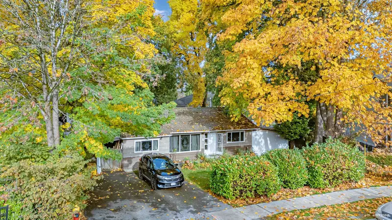 735 LEA AVENUE - photo 2 of 25