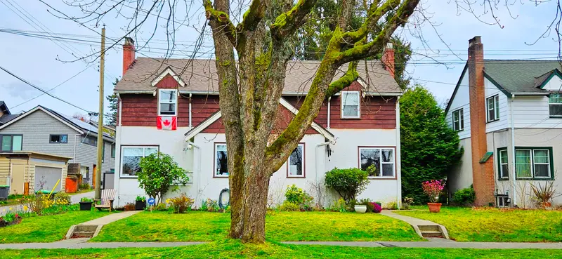 5284 EAST BOULEVARD - photo 2 of 25