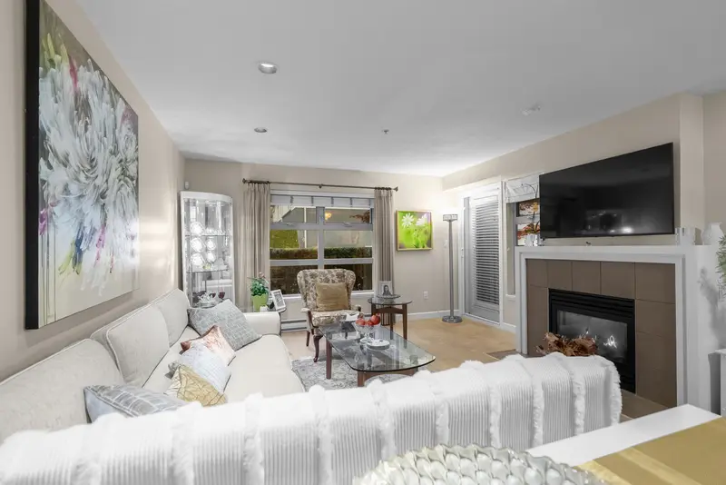 104 3750 EDGEMONT BOULEVARD - photo 2 of 25