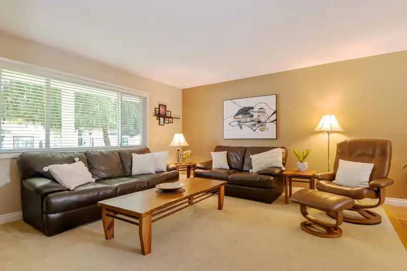 5930 135 STREET - photo 4 of 25
