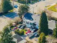 8412- 8414 156 STREET - thumbnail 4