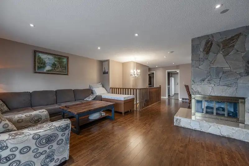 6478 130 STREET - photo 3 of 40