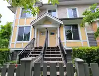 40 9718 161A STREET - thumbnail 2