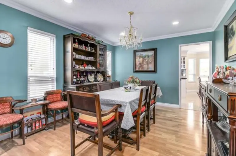 10451 STEVESTON HIGHWAY - photo 3 of 17