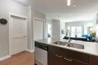 439 13321 102A AVENUE - thumbnail 8