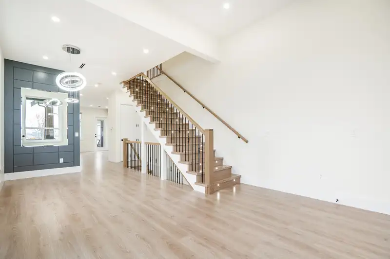 10648 124 STREET - photo 3 of 25