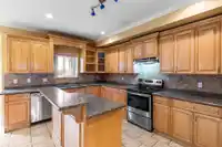 8115 169 STREET - thumbnail 9