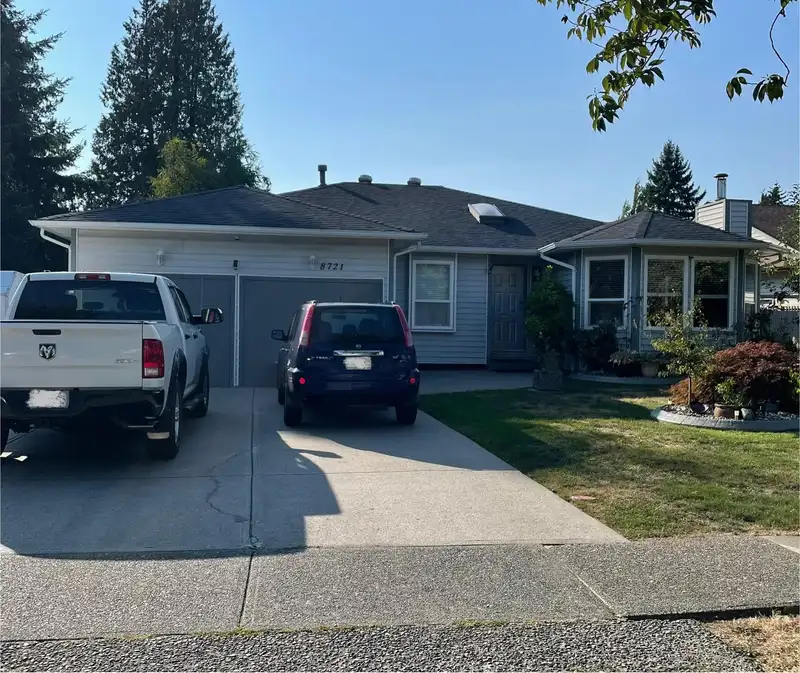 8721 152A STREET - photo 1 of 4