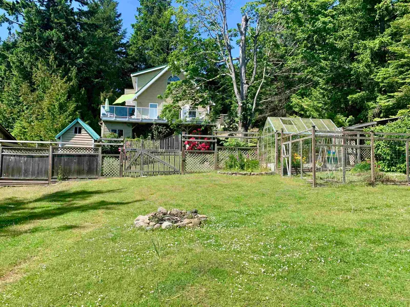 273 LEIGHTON LANE - photo 3 of 25