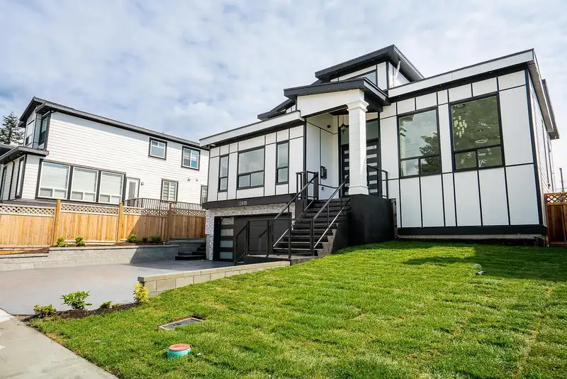 13978 113A AVENUE - photo 1 of 11