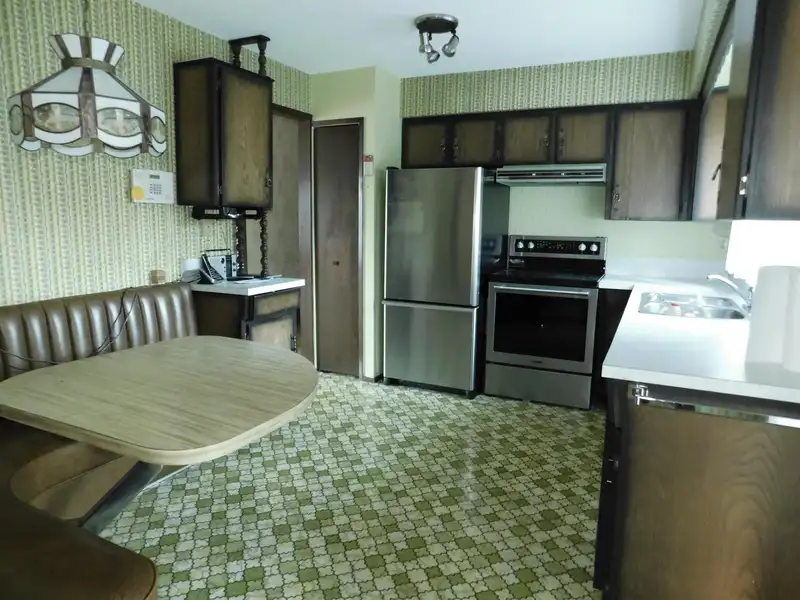 14758 HALSTEAD PLACE - photo 4 of 18