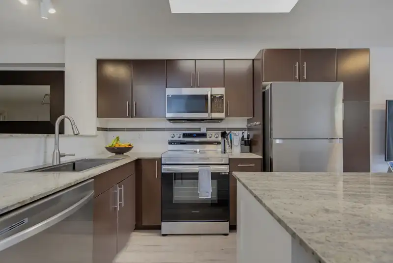 89 19250 65 AVENUE - photo 4 of 25