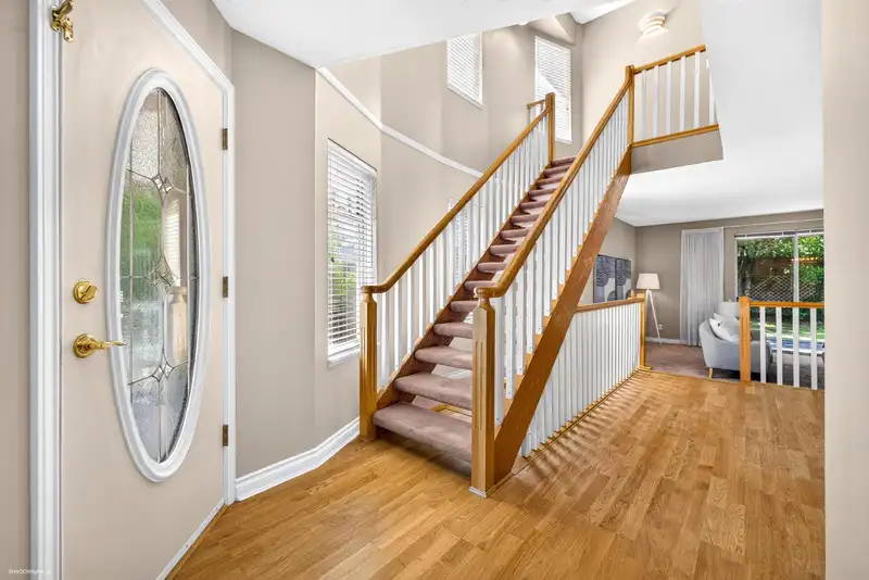 132 6875 121 STREET - photo 3 of 40