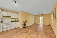 11933 96 AVENUE - thumbnail 15