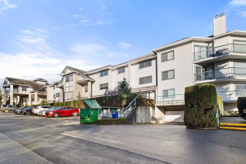 119 1755 SALTON ROAD - photo 1 of 25