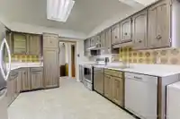 11515 97A AVENUE - thumbnail 3