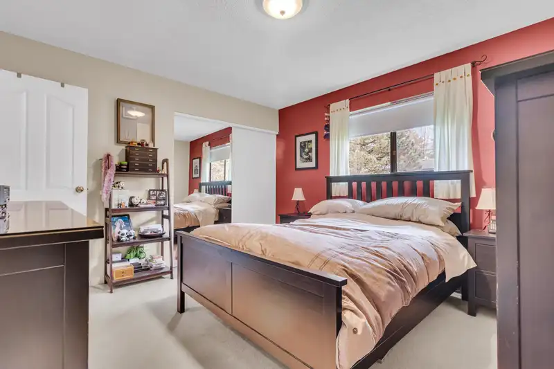 14078 75 AVENUE - photo 4 of 21