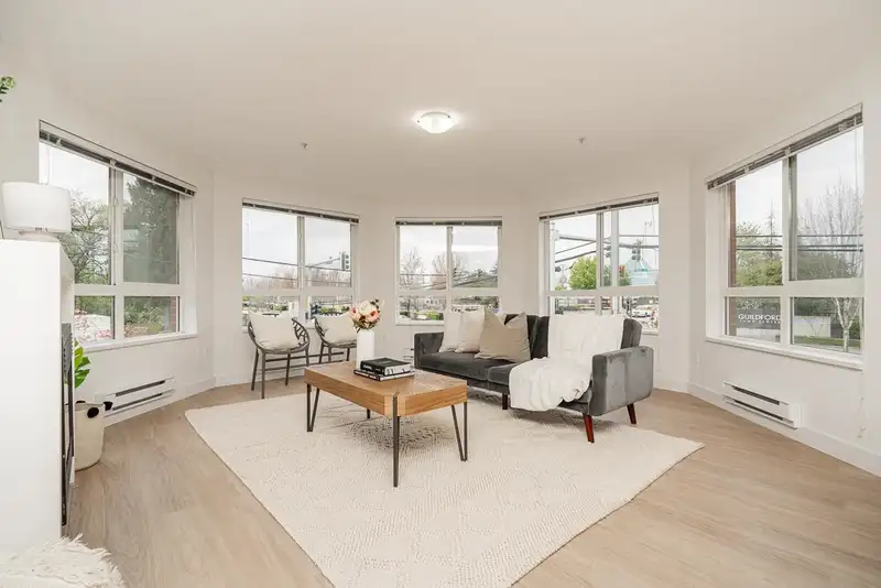 215 14960 102A AVENUE - photo 2 of 38