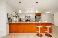 215 14960 102A AVENUE - thumbnail 7