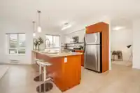 215 14960 102A AVENUE - thumbnail 9