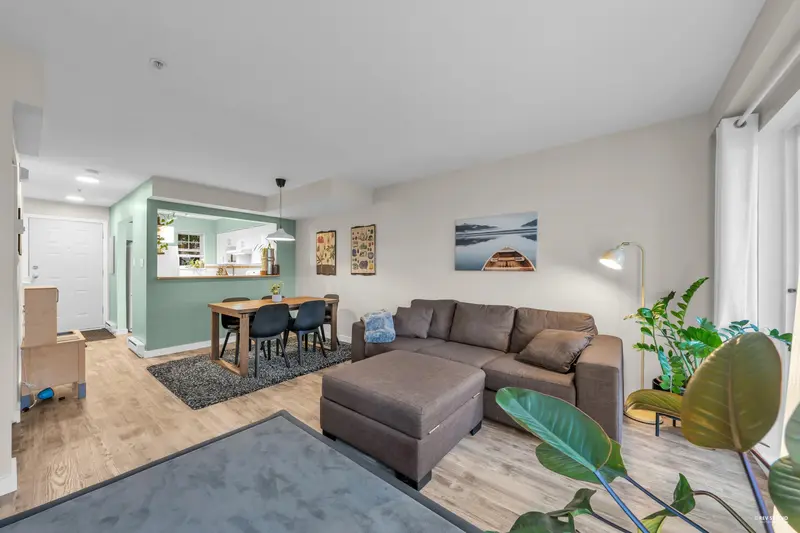 19 123 SEVENTH STREET - photo 4 of 25