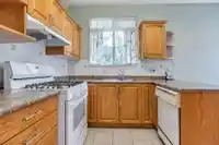 24 16325 82 AVENUE - thumbnail 9