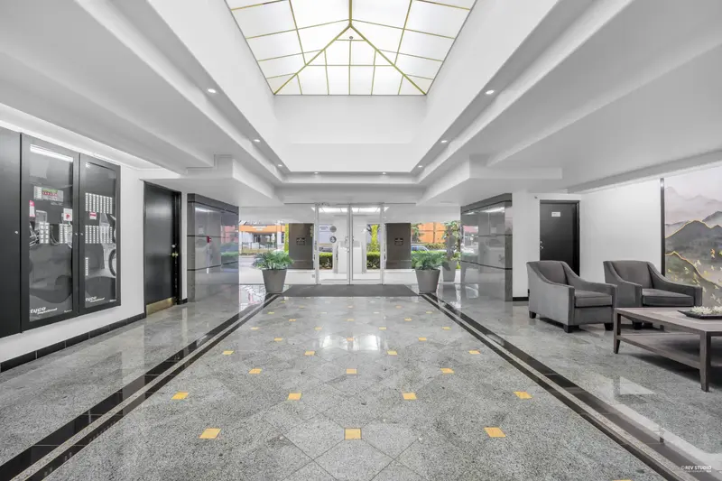 405 1185 QUAYSIDE DRIVE - photo 4 of 25