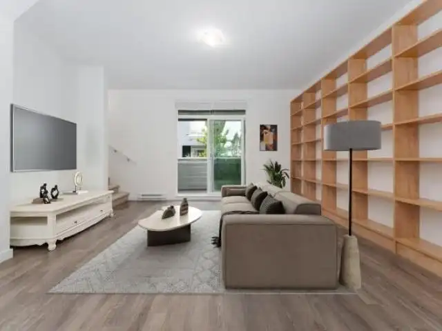72 15850 85 AVENUE - photo 2 of 34