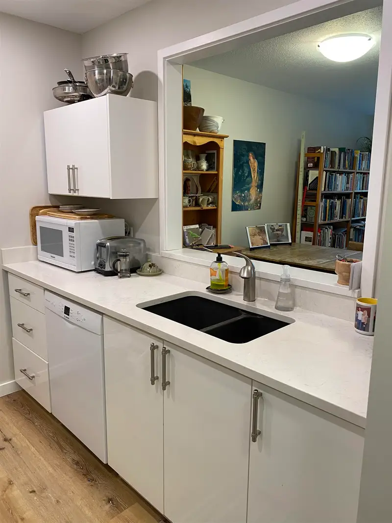 27 622 FARNHAM ROAD - photo 3 of 10