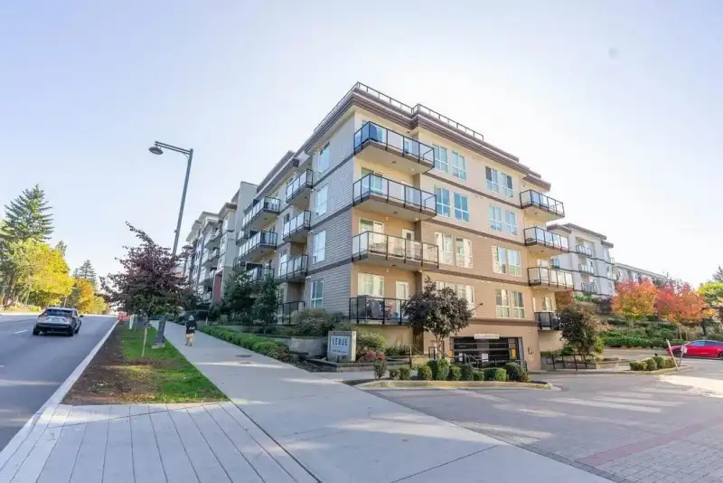 405 13768 108 AVENUE - photo 1 of 22